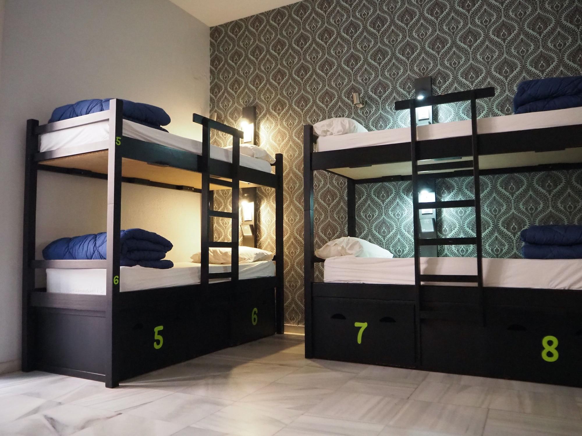 Joy Plaza De Armas Hostel Seville Luaran gambar