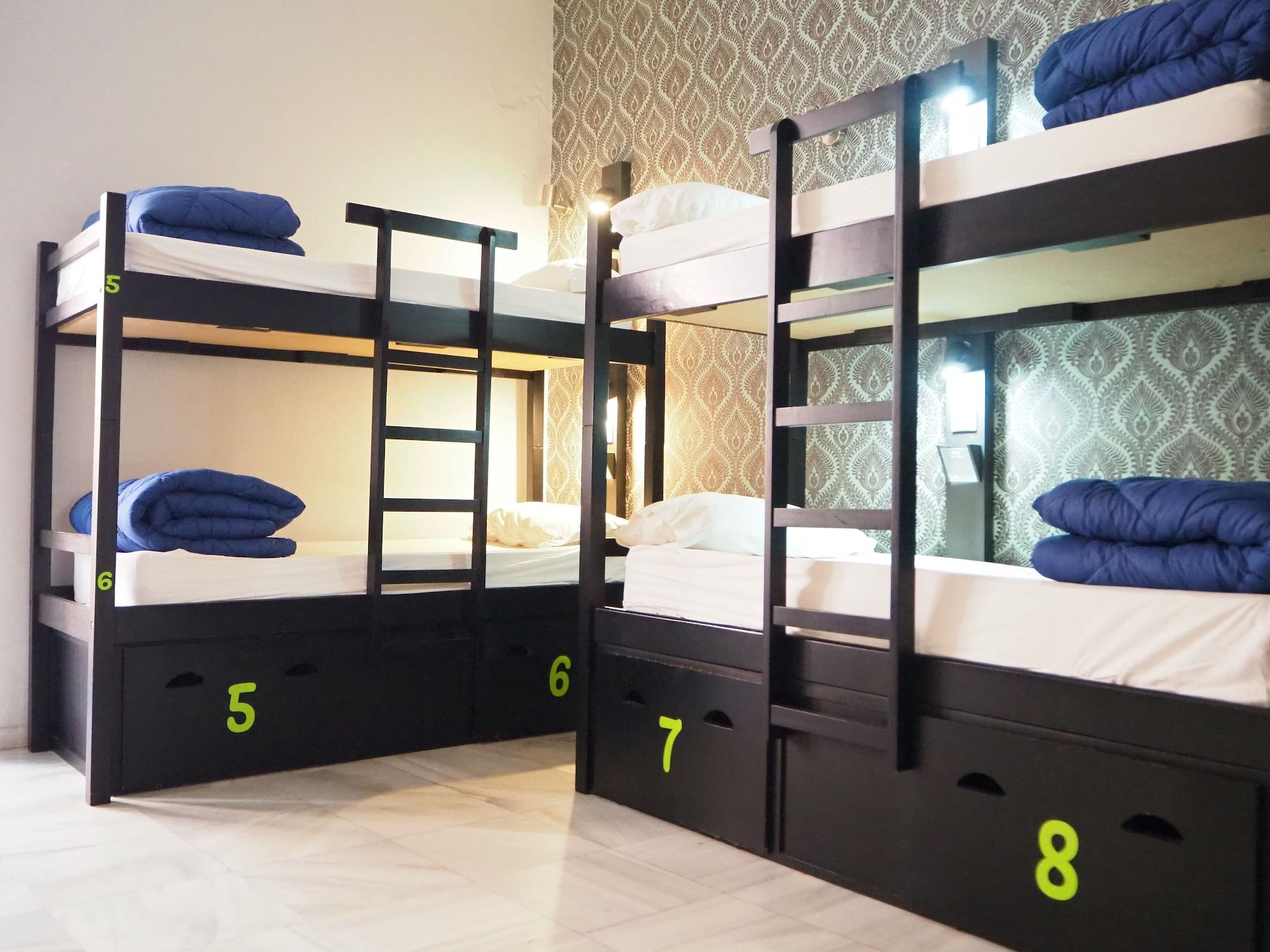Joy Plaza De Armas Hostel Seville Luaran gambar