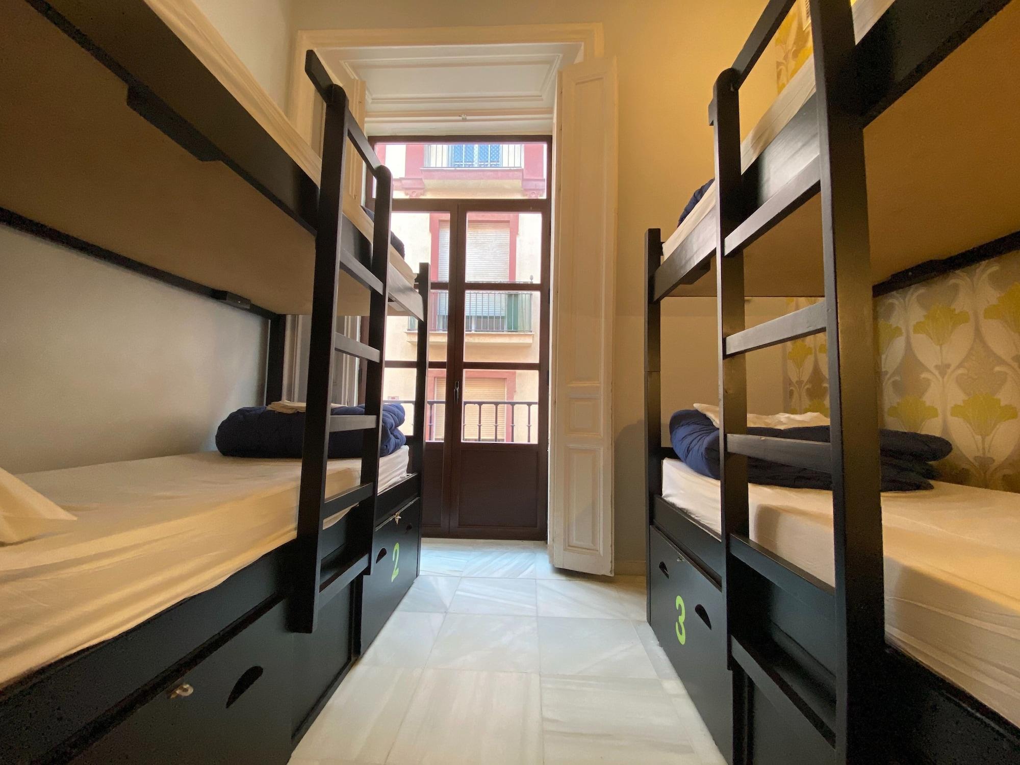 Joy Plaza De Armas Hostel Seville Luaran gambar