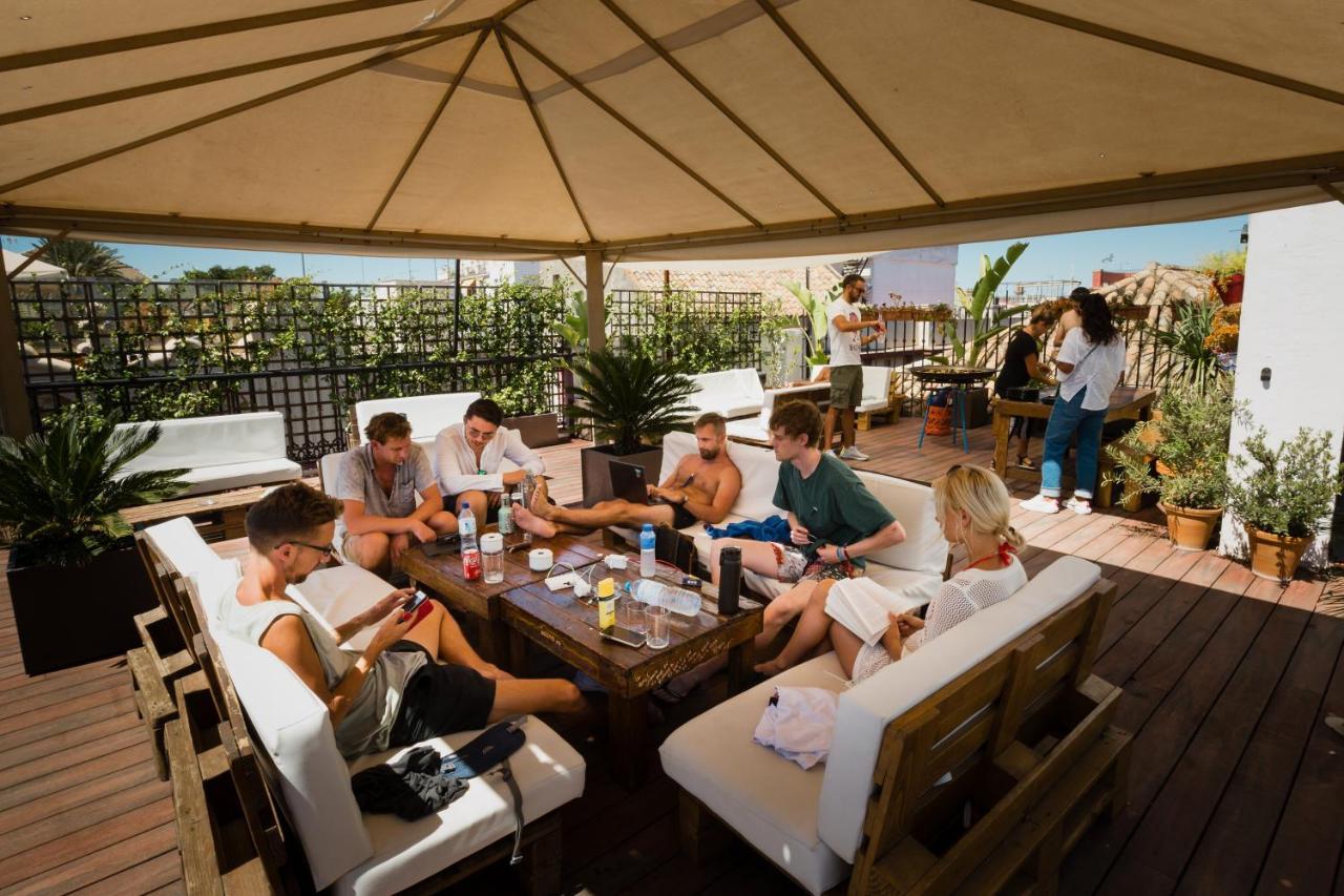 Joy Plaza De Armas Hostel Seville Luaran gambar