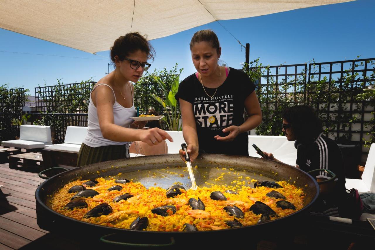 Joy Plaza De Armas Hostel Seville Luaran gambar
