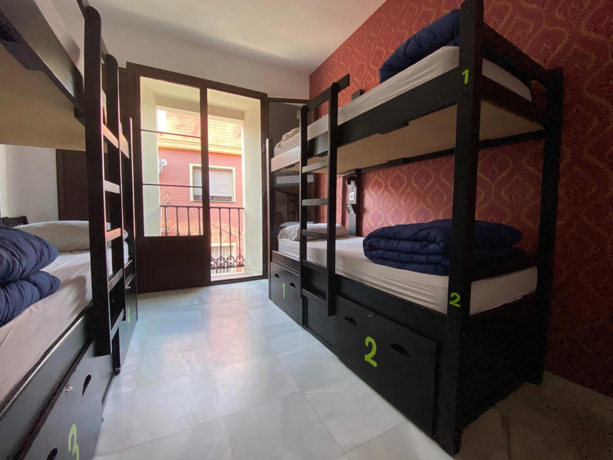 Joy Plaza De Armas Hostel Seville Bilik gambar