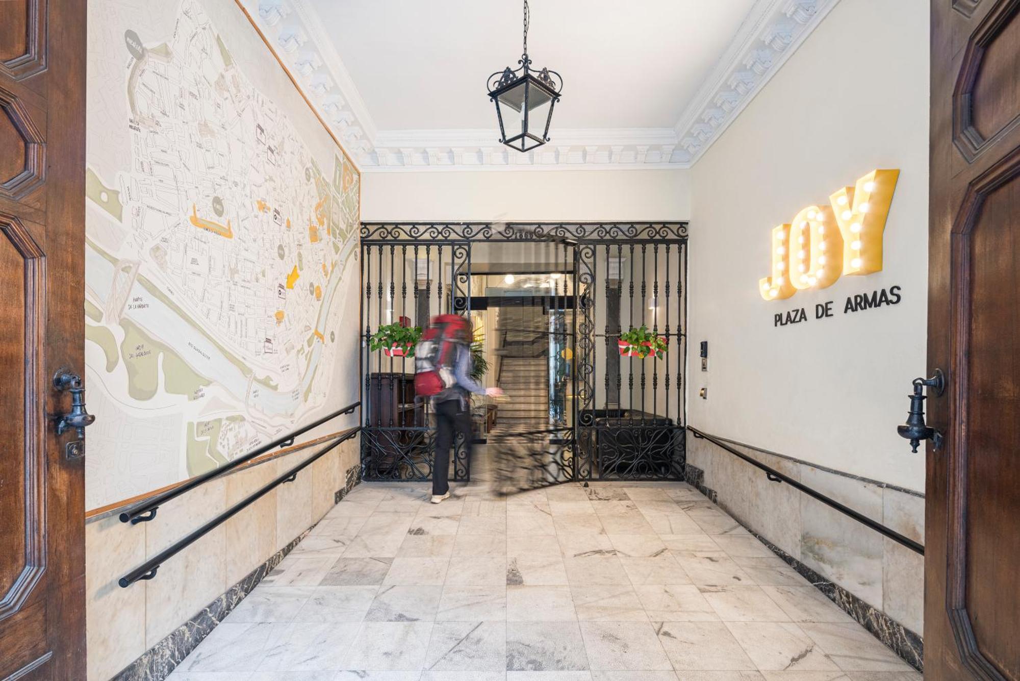Joy Plaza De Armas Hostel Seville Luaran gambar
